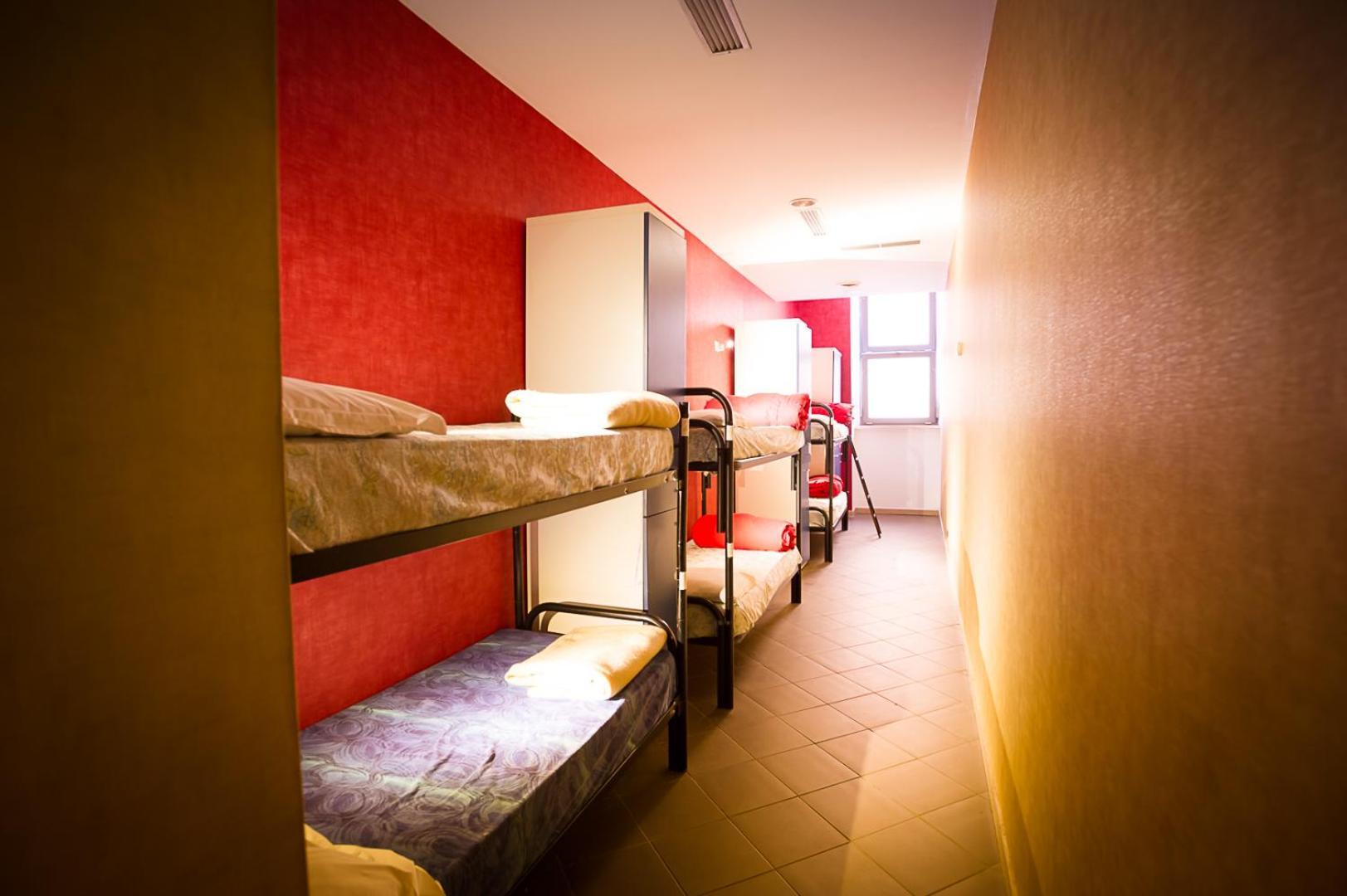 Youth Station Hostel Рим Экстерьер фото